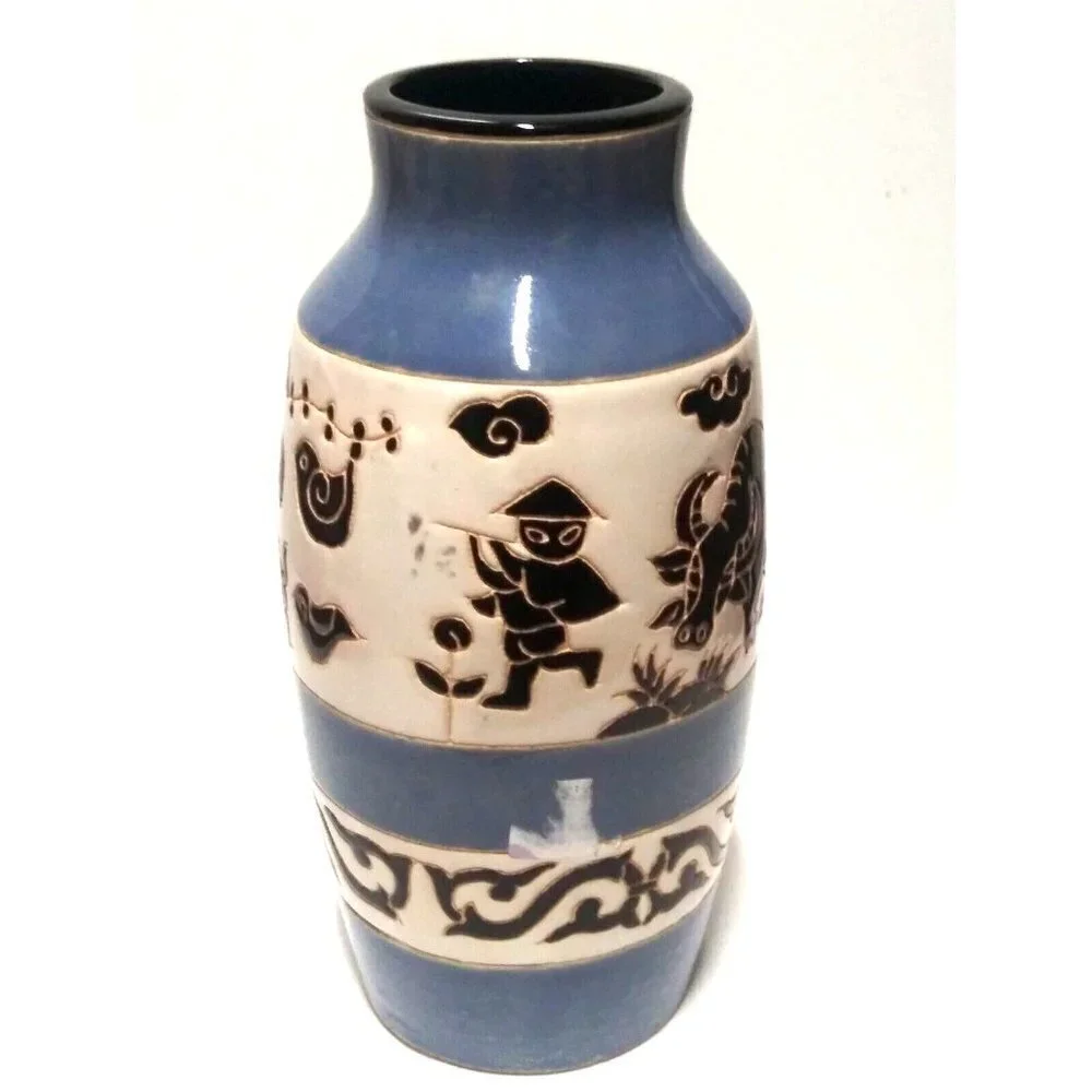 Vintage Ceramic Vase Asian Design Water Buffalo/Buckets Blue/White 11.5